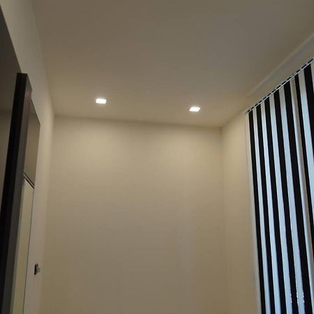 Lovely, Newly Remodeled Apartment In Yerevan! Exterior photo